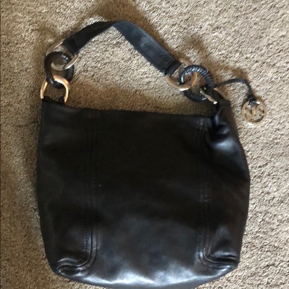 👗Michael Kors black shoulder purse, used twice. - Picture 2 of 6